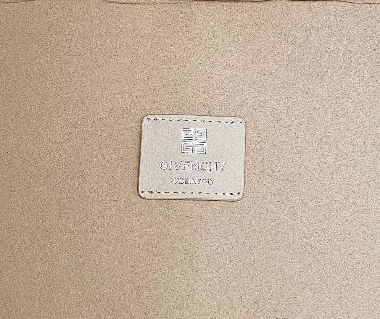 8 8